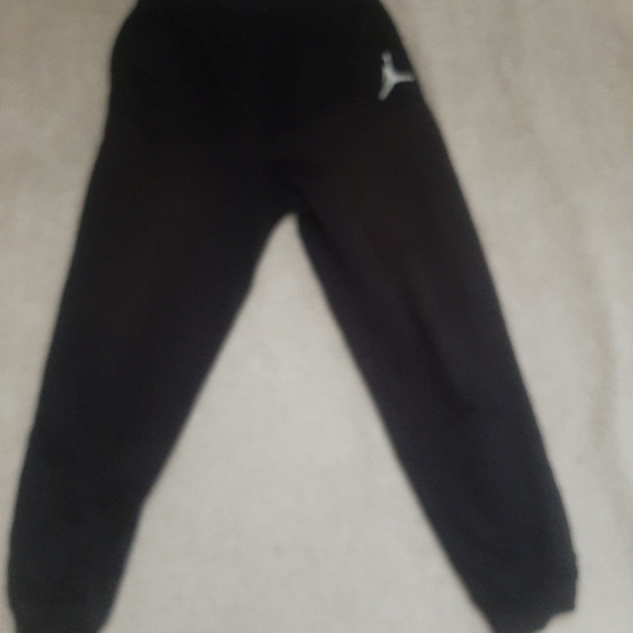 Jordan sweatpants Black XL youths - Picture 8 of 10